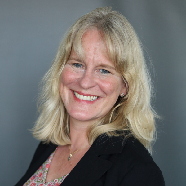 Vorstand 3 Anne Grubb, Schatzmeisterin